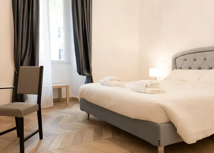 The Rent - Elegant Five-bedrooms Near Colosseo Apartamento Roma